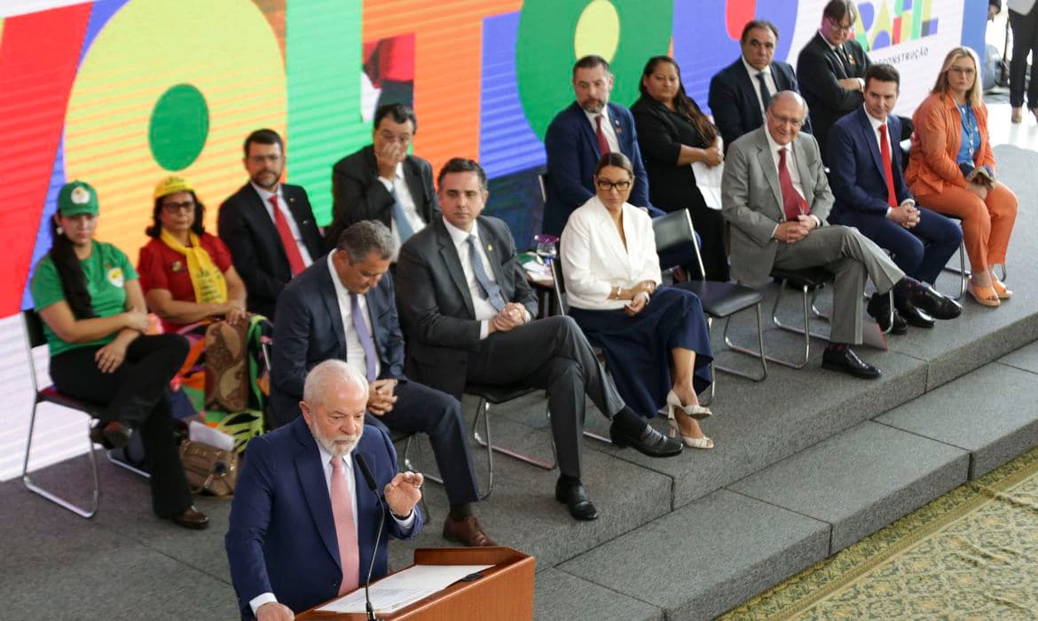 Lula sanciona retomada do Minha Casa, Minha Vida, com novas regras