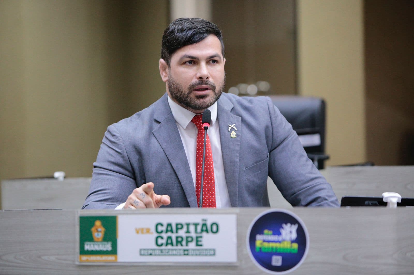 Vereadores de Manaus aprovam moção de repúdio contra Lula por fala antiarmamentista