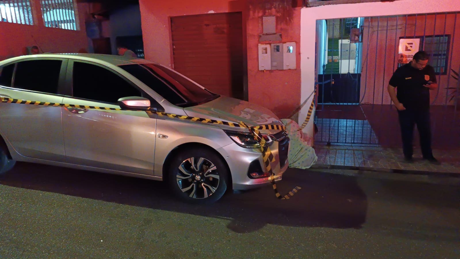Jovem é perseguido e morto a tiros por criminosos no Coroado, em Manaus
