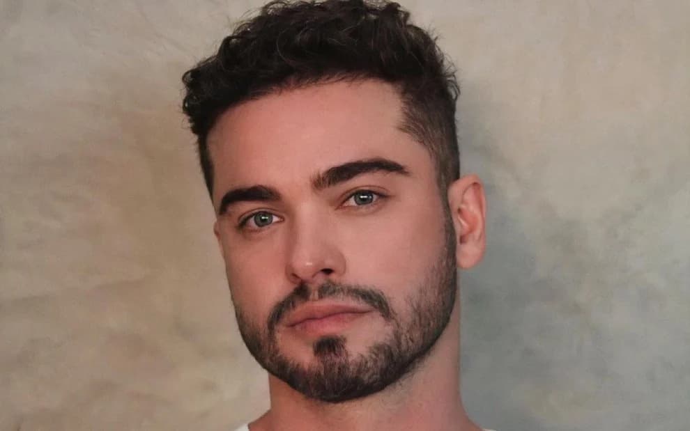 Mãe de Sidney Sampaio confirma depressão do filho; ator se jogou do 5º andar