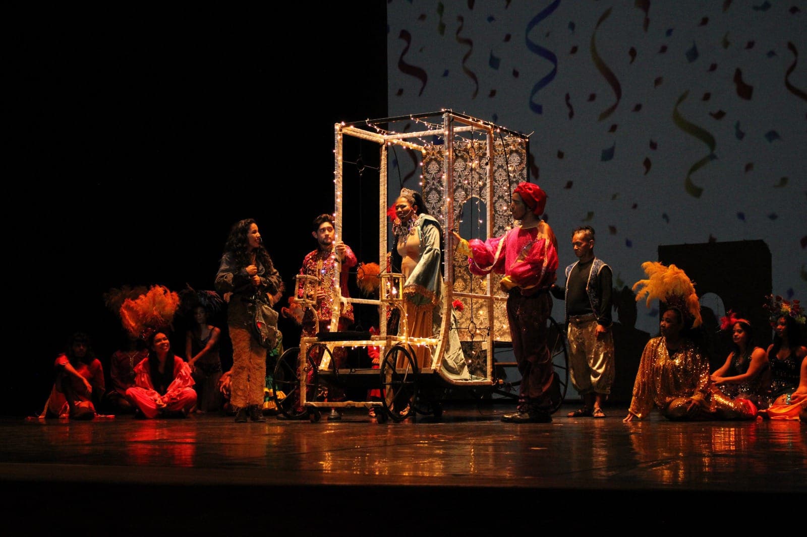 Teatro Amazonas oferece programação cultural para todas as plateias