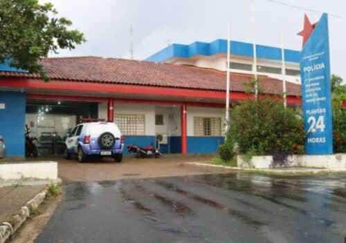 Homem é preso após espancar esposa, no interior do AM