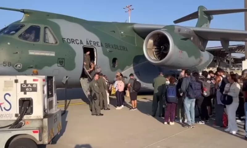 Brasileiros foram informados que poderão deixar Gaza amanhã (8)