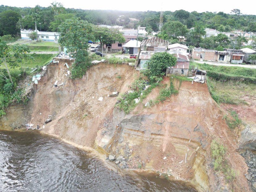 DENÚNCIA: Jutaí alerta para desabamento de barranco; veja vídeo