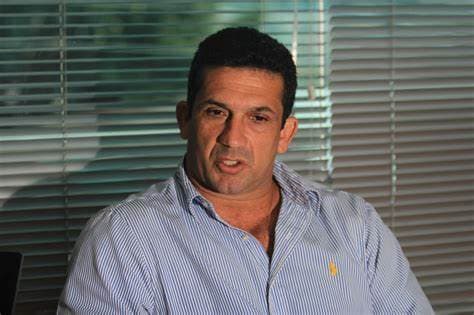 Prefeito de Manacapuru tem 48 horas para explicar gastos com show de Zé Vaqueiro