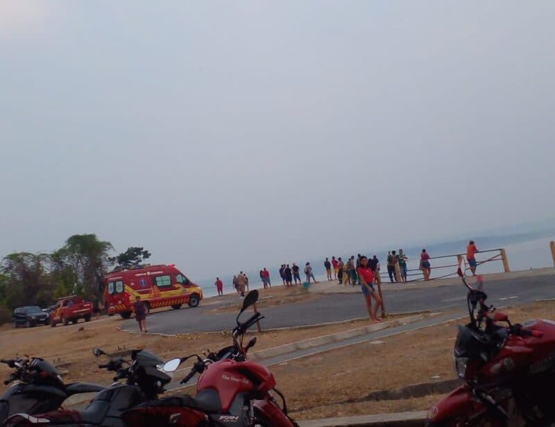 Jovem desaparece no balneário Ponta das Lajes, em Manaus