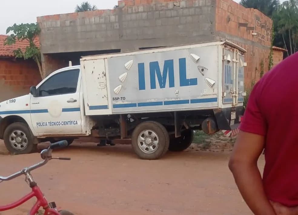 Homem é morto a tiros e idoso é preso suspeito do crime, no Tocantins
