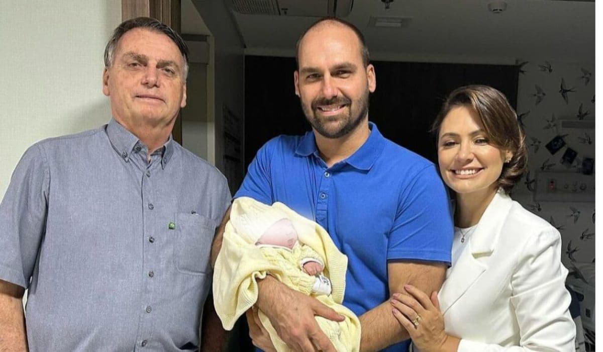 Delação de Cid: “Eduardo e Michelle estimularam Jair ao golpe”