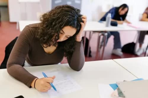 Enem no AM: taxa de faltosos no primeiro dia de provas é de 44%
