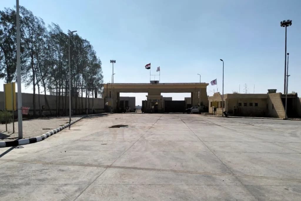 Grupo de brasileiros não consegue deixar Gaza, como anunciado pelo governo