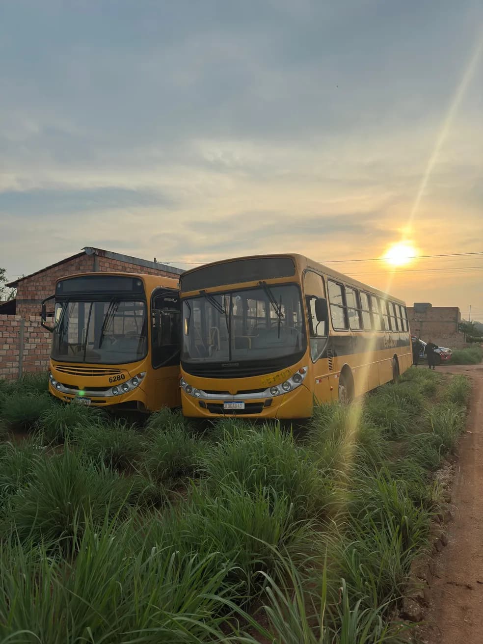 Ônibus escolares furtados no Tocantins são encontrados no Pará