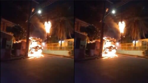 VÍDEOS: Criminosos ateiam fogo em ônibus do transporte coletivo na Compensa, em Manaus