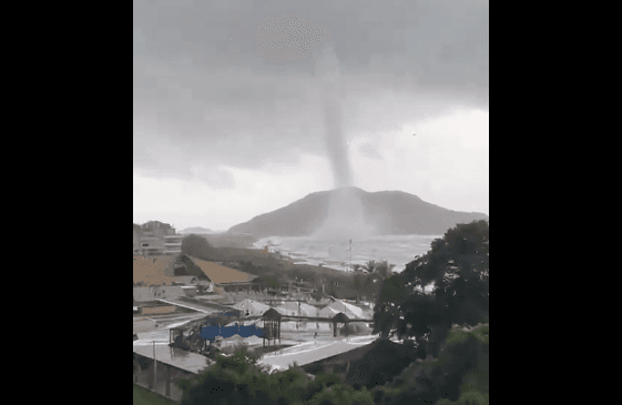 VÍDEO: Tromba d’água se forma em Santa Catarina; entenda o fenômeno