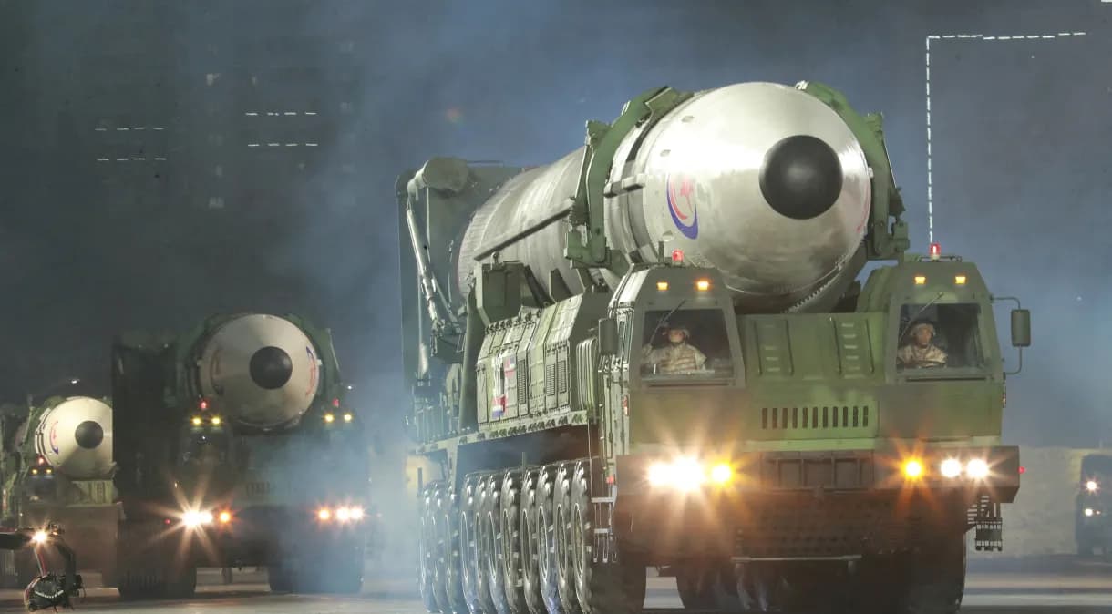 Coreia do Norte enviou mísseis para Rússia usar contra a Ucrânia