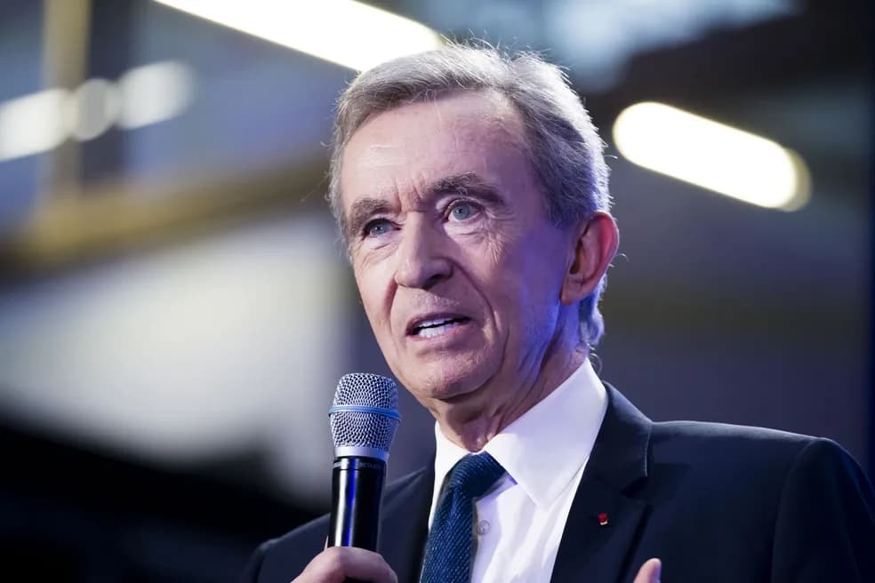 Bernard Arnault supera Elon Musk como o mais rico do mundo