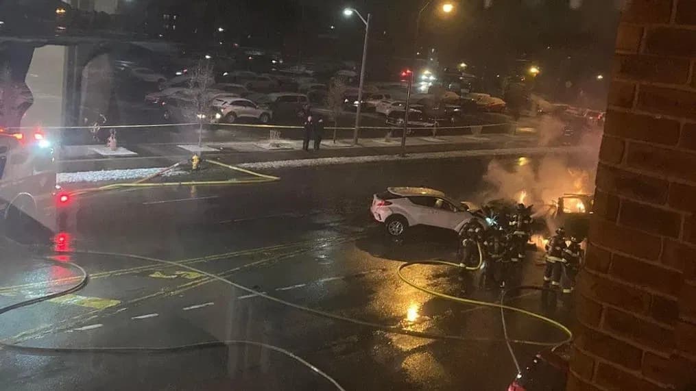 VÍDEO: FBI investiga terrorismo na colisão de automóveis cheios de galões de gasolina