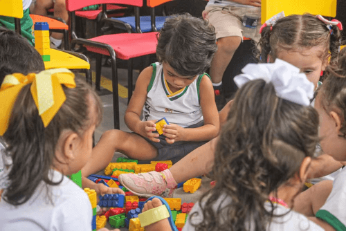 Semed divulga nomes das crianças sorteadas para vagas em creches de Manaus