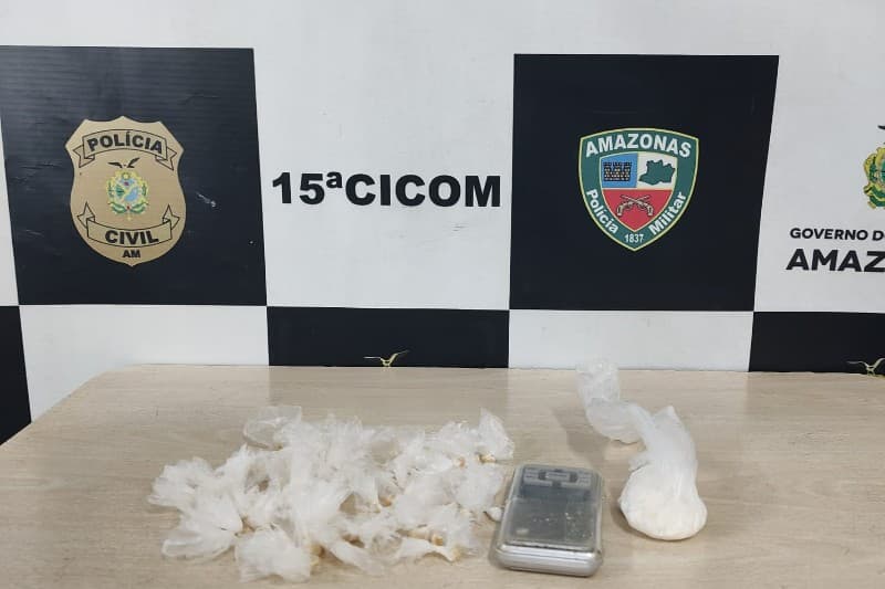 Homem é preso após cair com drogas em igarapé na zona Norte de Manaus