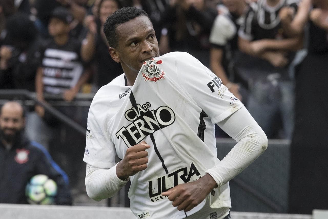 Amazonas FC anuncia contratação do atacante multicampeão Jô