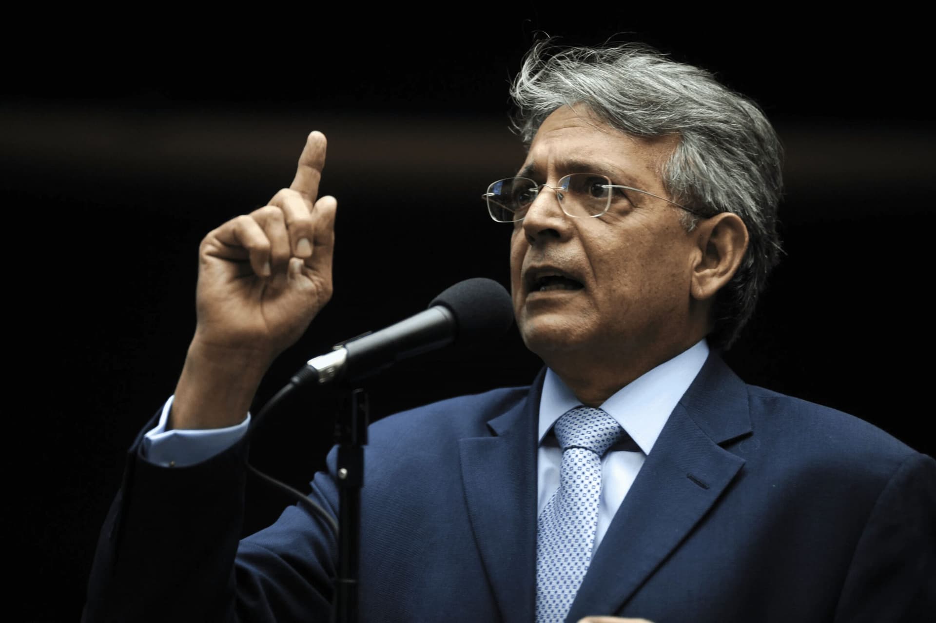 Pauderney Avelino toma posse como Deputado Federal em Brasília: “Sinto-me honrado”