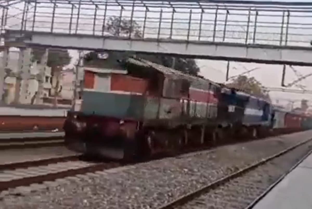VÍDEO: Trem viaja quase 70 quilômetros sem maquinista, na Índia