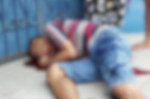 Pai é executado com 12 tiros ao deixar filha em escola de Manaus