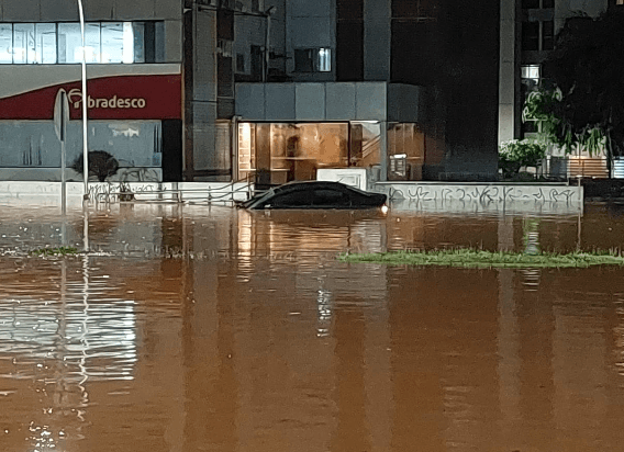 VÍDEO: chuvas fortes e alagamentos atingem o DF nesta sexta (9)