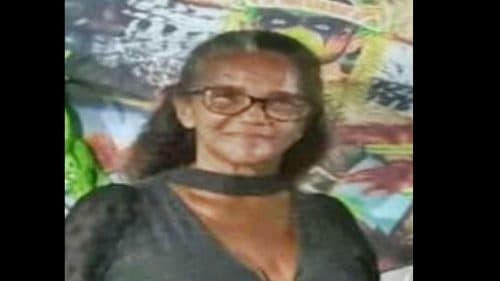 Mulher é assassinada com golpes de faca nos olhos, pescoço e costas, no AM