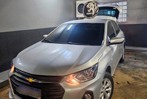 ‘GAMBIARRA’: mulher é presa por trocar placa de carro para não pagar IPVA, em Manaus