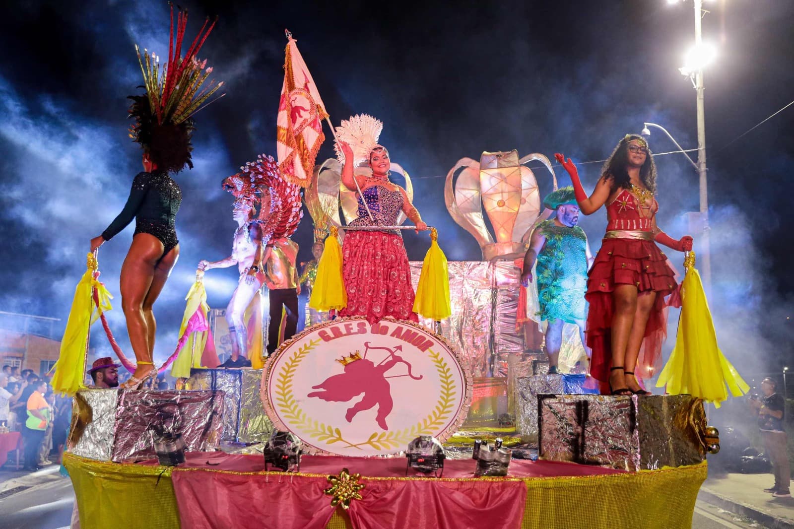 Escolas de Samba do Grupo Experimental disputam título do Carnaval do Povão