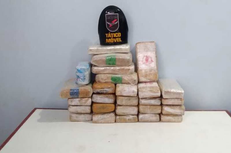 Em Alvarães, homem é preso com cerca de 26 quilos de drogas