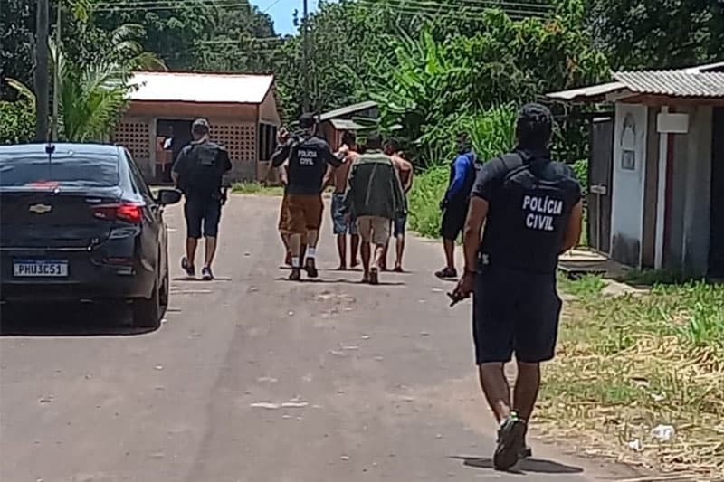 Operação policial prende trio envolvido com comércio de drogas em Parintins