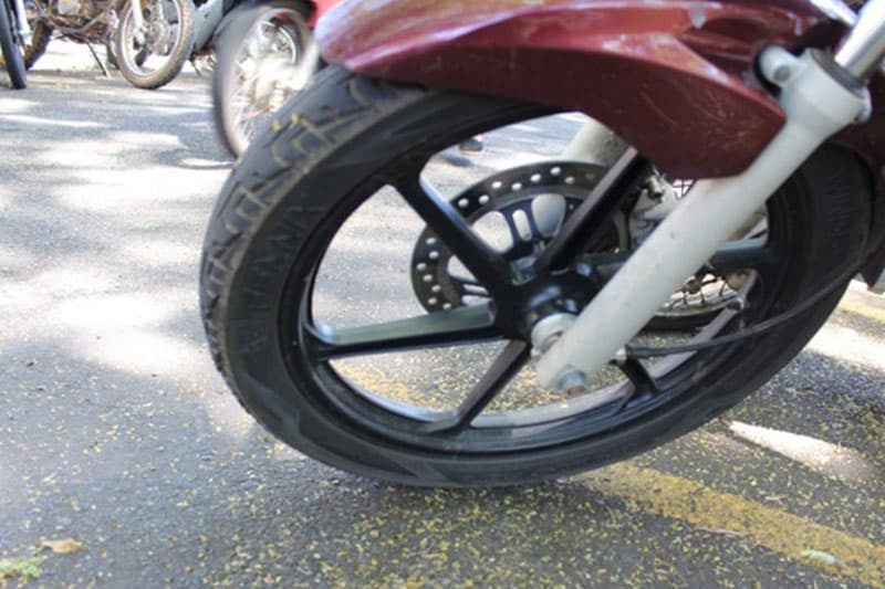 Duas motocicletas com restrição de roubo são recuperadas na zona Leste de Manaus