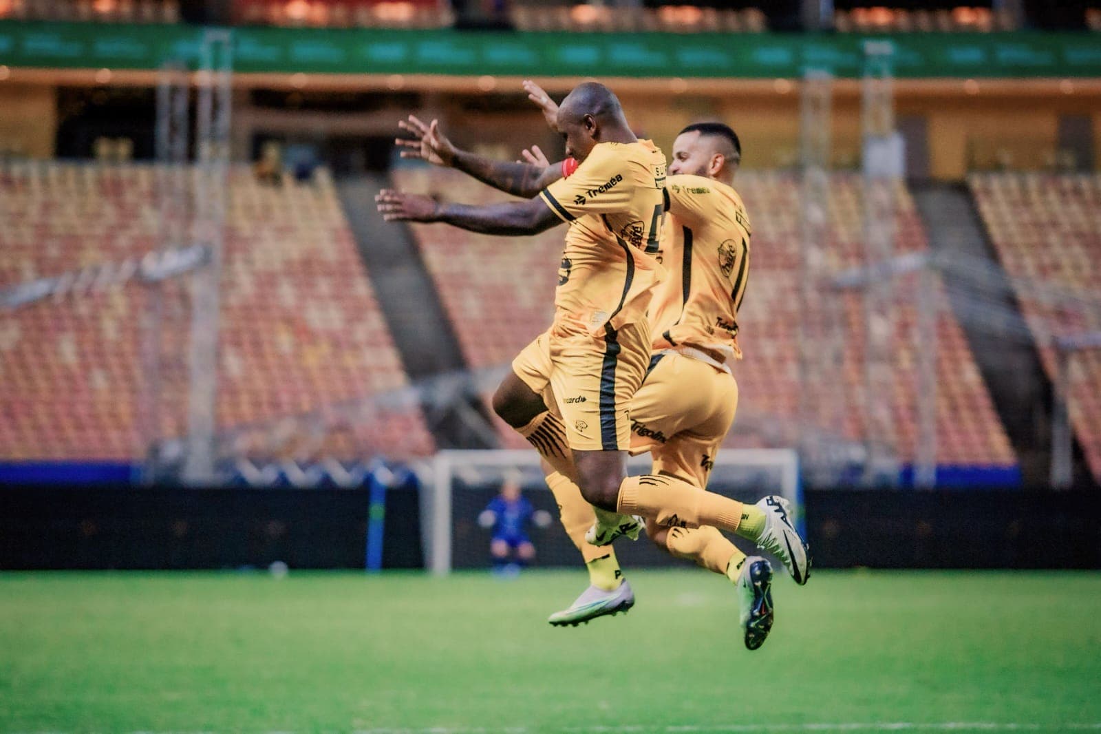 Amazonas FC goleia o Capital-TO por 4 a 1 e garante vaga nas quartas de final da Copa Verde