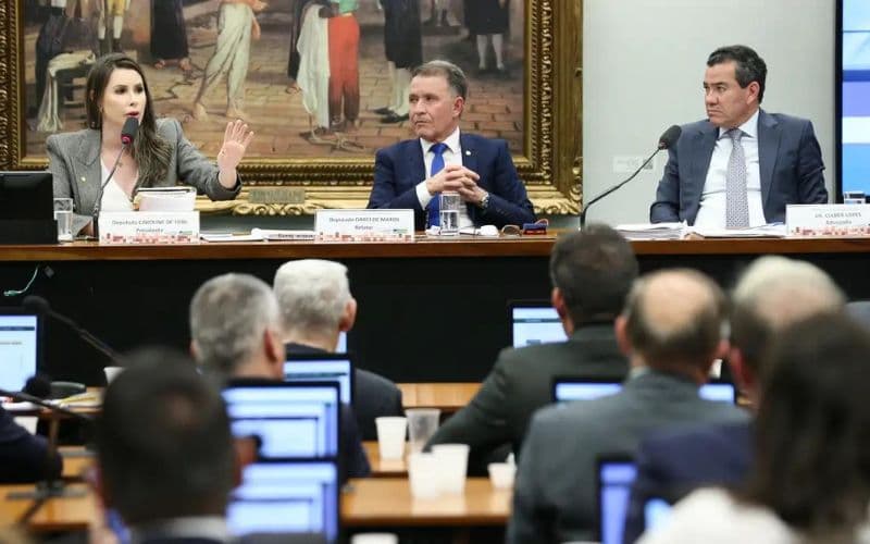 Deputados trocam farpas na Câmara sobre caso Marielle e adiam debate sobre prisão de Brazão
