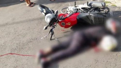 VÍDEO: Motociclista por APP é executado por ‘pistoleiros’ enquanto ia buscar passageira, em Manaus