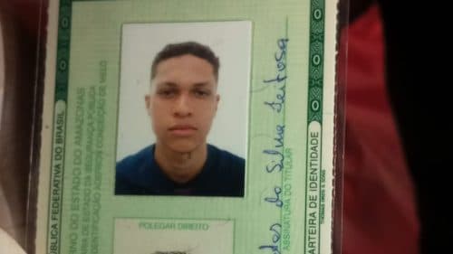 VÍDEOS: Motociclista morre após tentar fazer ultrapassagem pela contramão, em Manaus