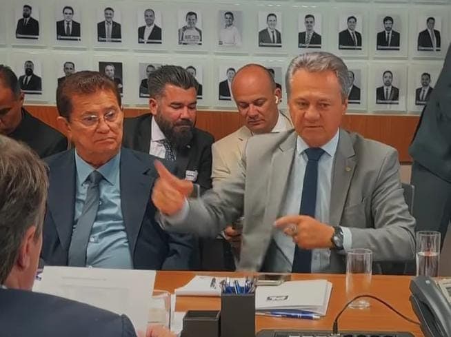 Ao lado de Alfredo Nascimento, deputado do PL diz que partido não deve ter candidatos que mantém “acordinhos” com governo Lula