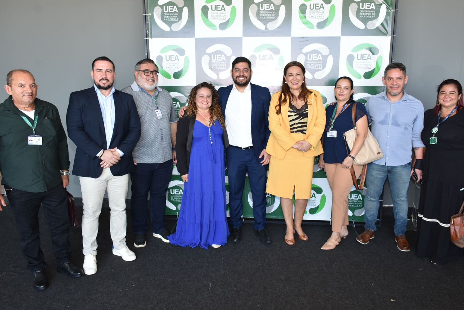 Ensino da UEA no interior é fortalecido com entrega histórica de veículos e equipamentos