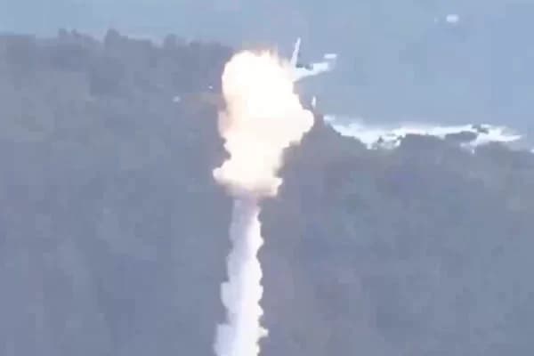 VÍDEO: Foguete com satélite explode em lançamento de empresa japonesa