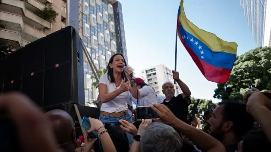 Acusada de “desestabilização”, opositora sofre ofensiva judicial na Venezuela