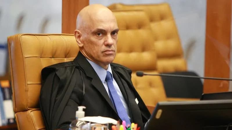 STF forma maioria para manter Moraes como relator do inquérito sobre golpe