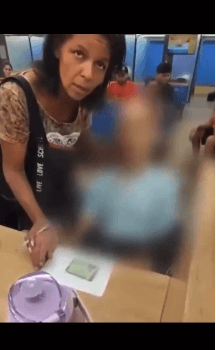 VÍDEO: Mulher leva morto em cadeira de rodas para sacar empréstimo de R$ 17 mil no RJ