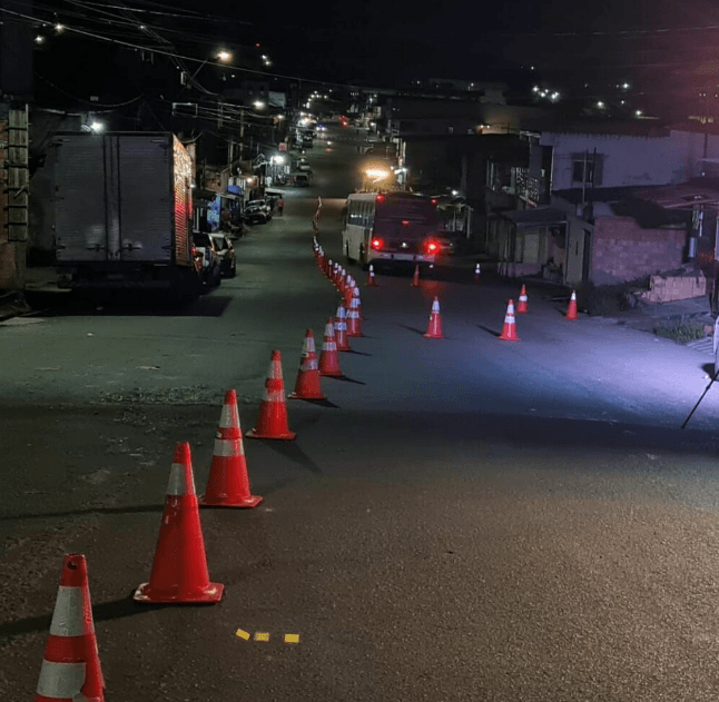 Homem é preso após tentar fugir de barreira policial em Manaus