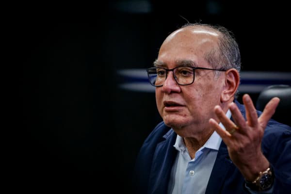 PF aponta servidor do INSS como responsável por ofender Gilmar Mendes em aeroporto de Lisboa