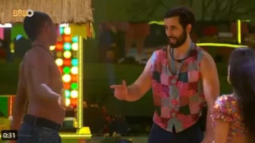 BBB 24: Isabelle e Matteus admitem que se gostam: ‘Eu ficaria’