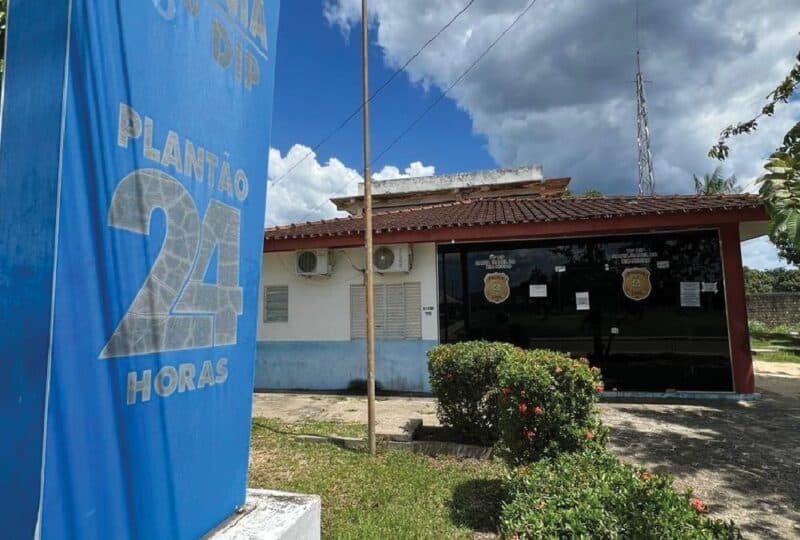 AM: Homem é preso por tentar matar companheira a pauladas