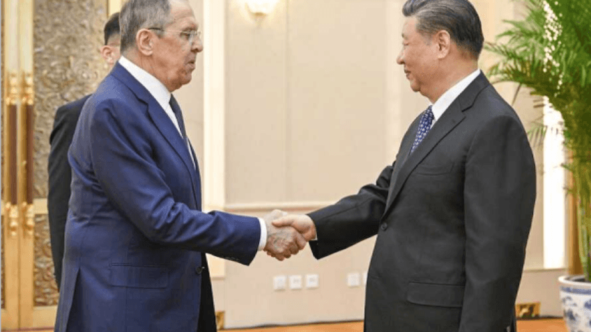 Chanceleres da China e da Rússia se encontram e defendem cooperação