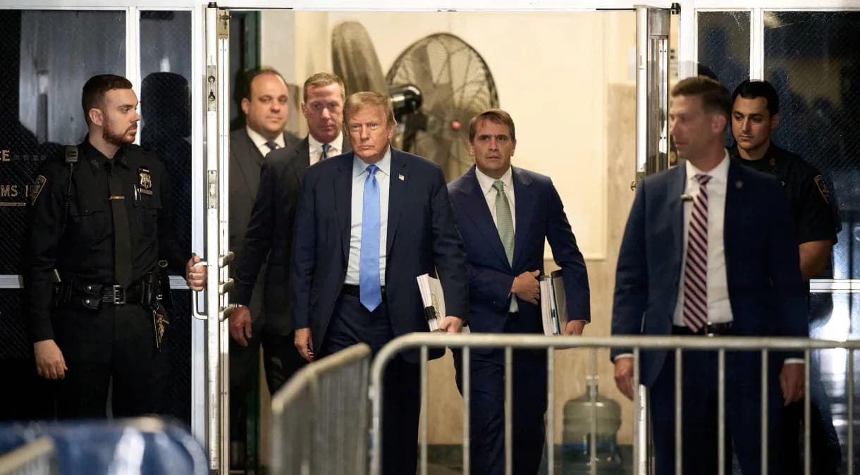 EUA: Juiz multa Trump em R$ 46 mil por ofensa no tribunal