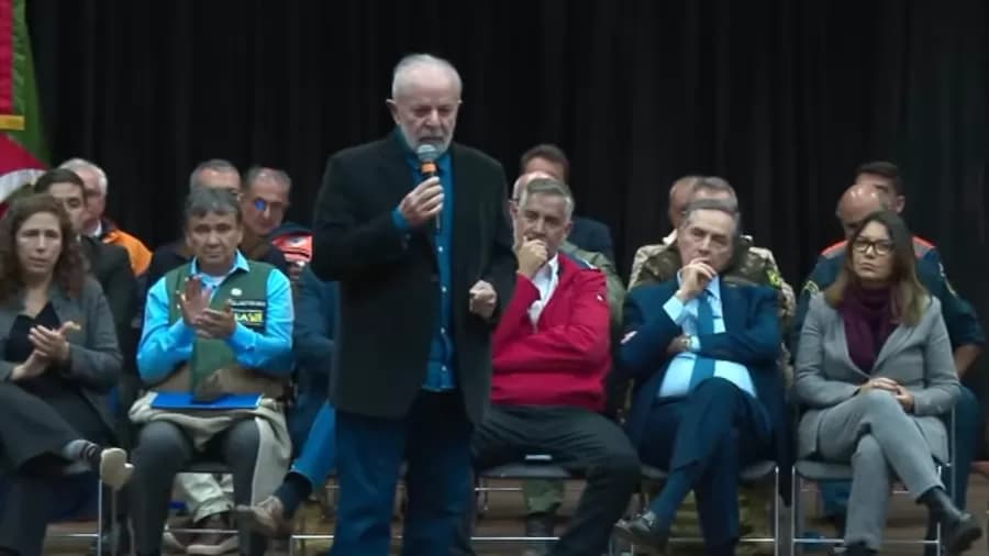 “Eu não tinha noção que no Rio Grande do Sul tinha tanta gente negra”, diz Lula sobre vítimas das enchentes no RS